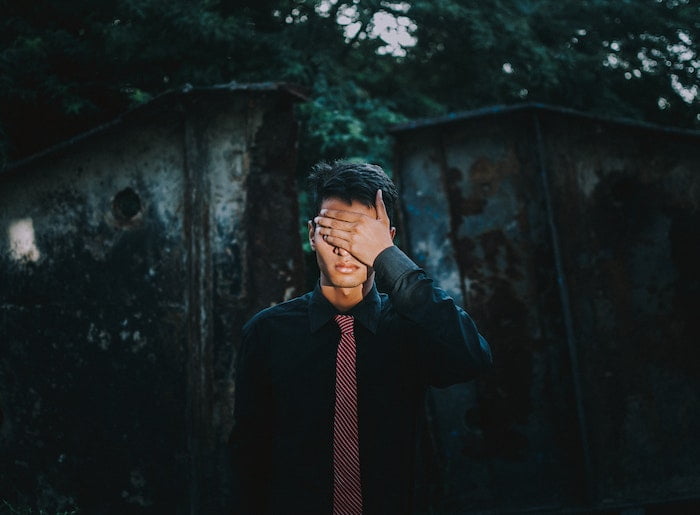 Why A Guy Would Never Mention His Girlfriend